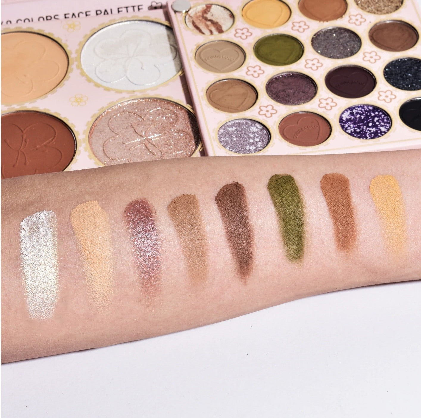 Set of 6 palettes, 40 colors - KC244560 - Kevin & Coco