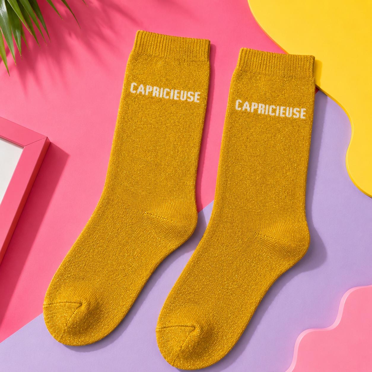 Lot de 5 Pièces - Paire de Chaussettes Fun "CAPRICIEUSE" JAUNE - Jolis Mots Tendres