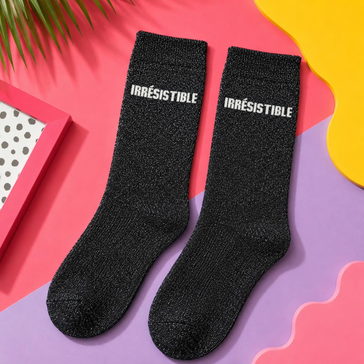 Lot de 5 Pièces - Paire de Chaussettes Fun "IRRÉSISTIBLE " Noir - Jolis Mots Tendres
